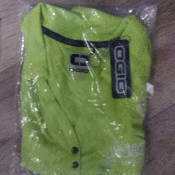 Shirts - Picture 5 of 5